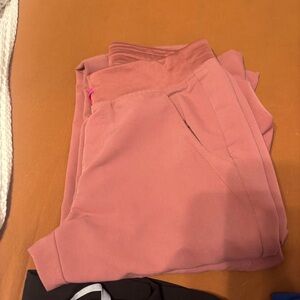 Mauve Figs Scrub Set